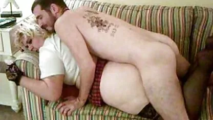 Ha chiamato l'infermiera assunta con il gonfiore della vagina film hard da scaricare della casa, trascinando il suo cazzo nel buco del culo