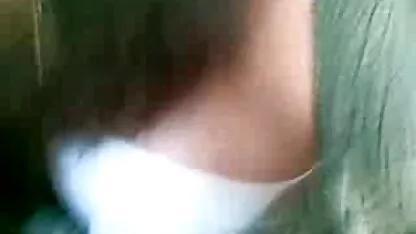 Una donna armena con papilla affilata succhia il cazzo di suo film porno arabe gratis marito con una gola profonda e lo cavalca sopra