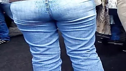 Le chiamate notturne della ragazza film porno italiani gratis amatoriali e l'astuzia del cliente registrano segretamente l'intero processo delle relazioni sessuali davanti alla telecamera