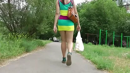 Kazako avvitando la propria figlia in bocca nei meleti, porno gratis in mentre sua moglie pensava che fossero andati a raccogliere le mele